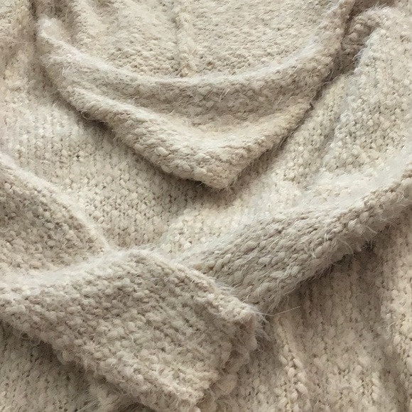 DESIGN LAB BEIGE LONG SWEATER SIZE Small petite - Picture 8 of 8